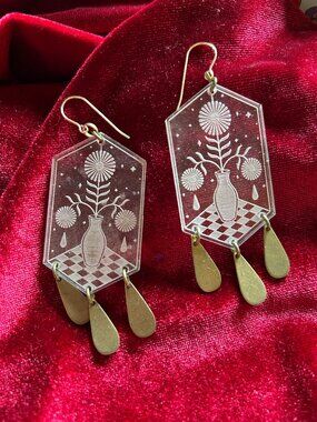 While Odin Sleeps Earrings, Flowerpot Edition